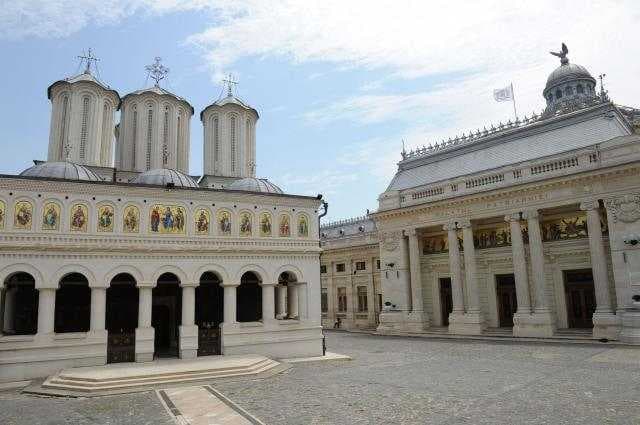 Patriarhia Română dezminte prezența unui preot ortodox la momentul incinerării regretatului artist Sergiu Nicolaescu