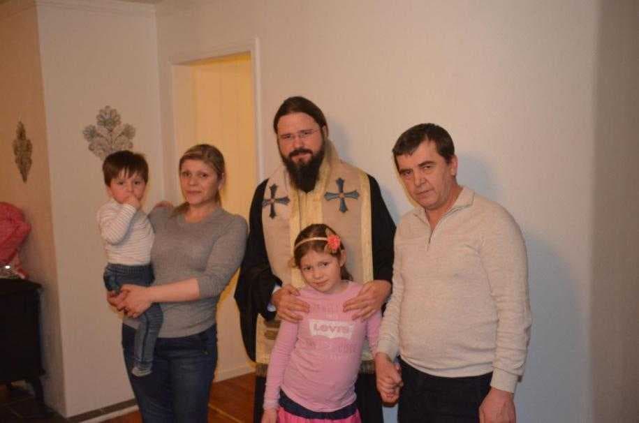 PS Macarie şi Familia nan