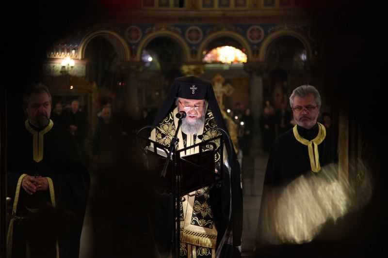 IPS Laurenţiu slujind la Sibiu