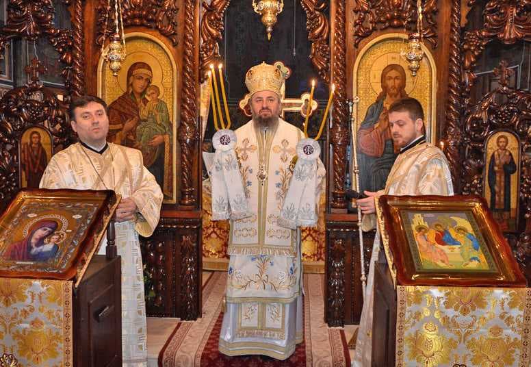 PS Gurie slujind în Parohia Petroşani 2
