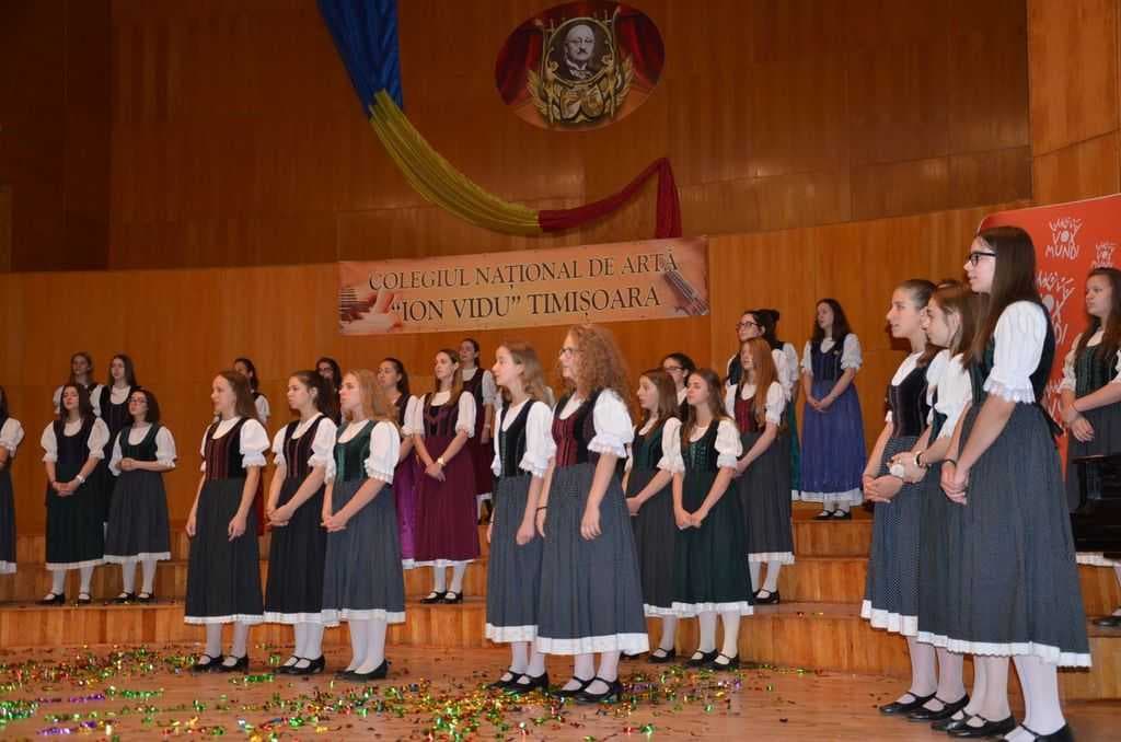 Vox Mundi (3)