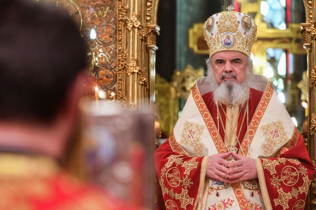 Părintele Patriarh în Joia Mare: scopul Tainei Euharistice ne aduce bucurie, nu înțelegerea minunii / Reflecții la Cina cea de Taină