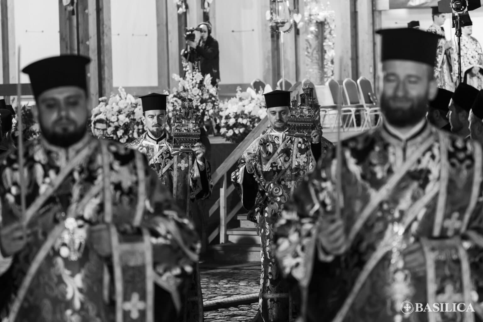 Priveghere în cinstea Sfântului Dimitrie, Izvorâtorul de Mir, la Catedrala Patriarhală – 2026 | FOTO