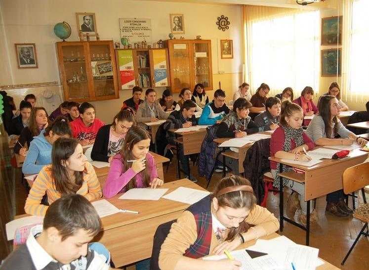Cotidianul Adevărul continuă campania împotriva orei de Religie bazată pe ficțiune şi dezinformare