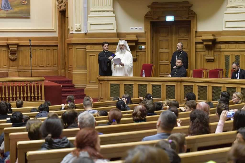 Mesajul Patriarhului României la Spectacolul „Sfântul Nicolae în mijlocul copiilor