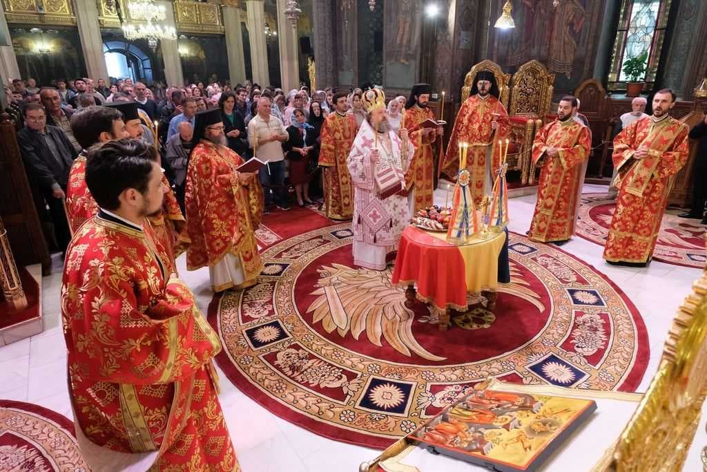 Patriarchal Cathedral - HG Bishop Timotei of Prahova commemorates national heroes
