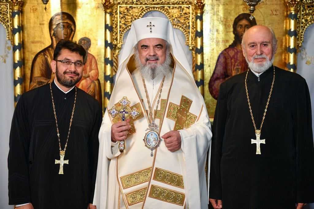 Patriarhul Daniel: Acordarea rangului de iconom stavrofor este recunoaștere și încurajare a activității pastorale a preotului