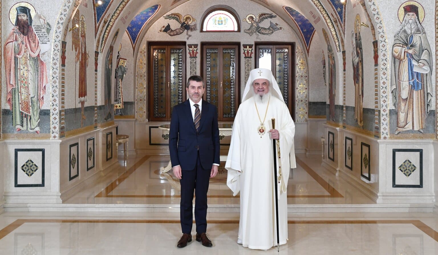 Patriarch Daniel meets with new Portuguese Ambassador to Bucharest Paulo Cunha Alves