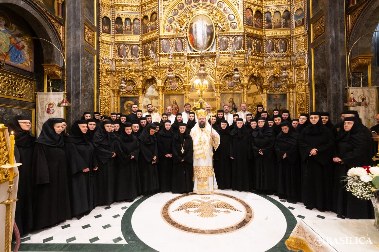 PS Paisie Sinaitul a slujit la Biserica Domnița Bălașa | FOTO