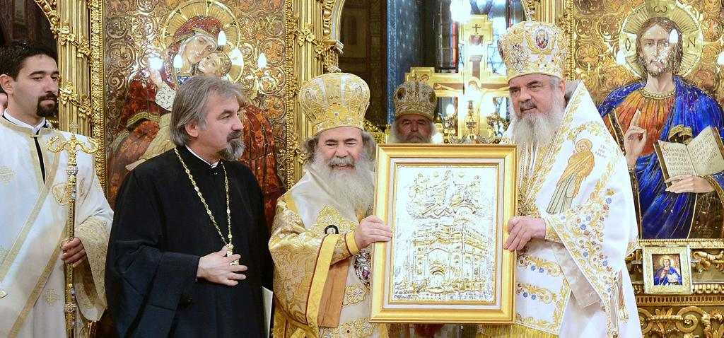 Vizita patriarhului Ierusalimului in Romania 2014