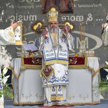 Patriarhul Daniel la Manastirea Ghighiu la Sarbatoarea Izvorului Tamaduirii