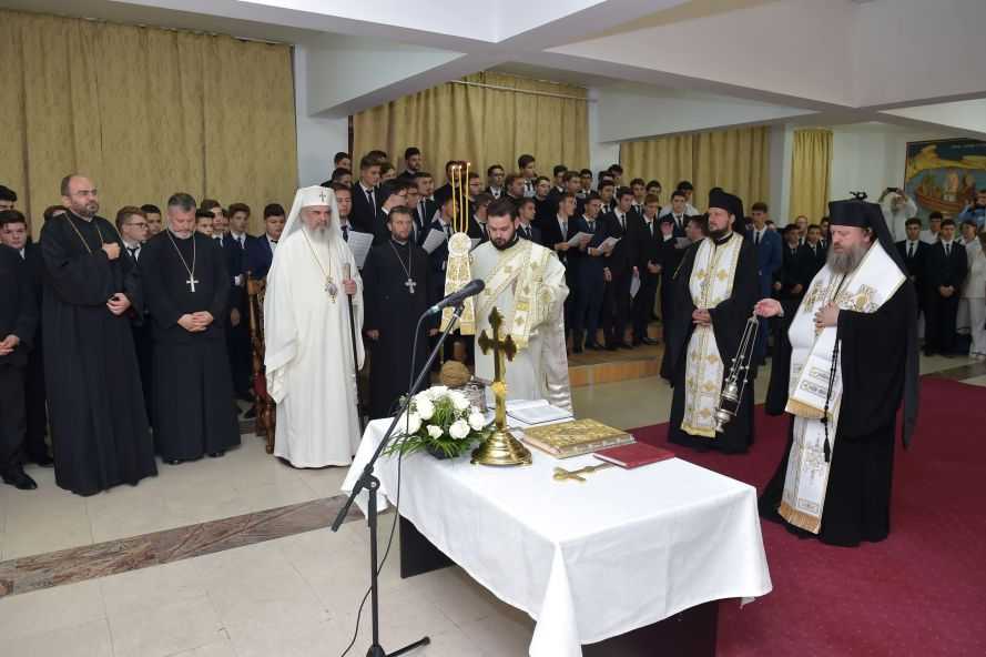 The first Healthcare School of the Romanian Orthodox Church opened by Patriarch Daniel