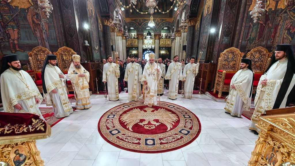 Patriarch Daniel celebrated Divine Liturgy on Synaxis of Archangel Michael and of the other bodiless powers