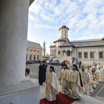 Patriarhul Daniel si-a serbat ziua onomastica prin rugaciune, ierarhi Biserica Ortodoxa Romana, Catedrala Patriarhala