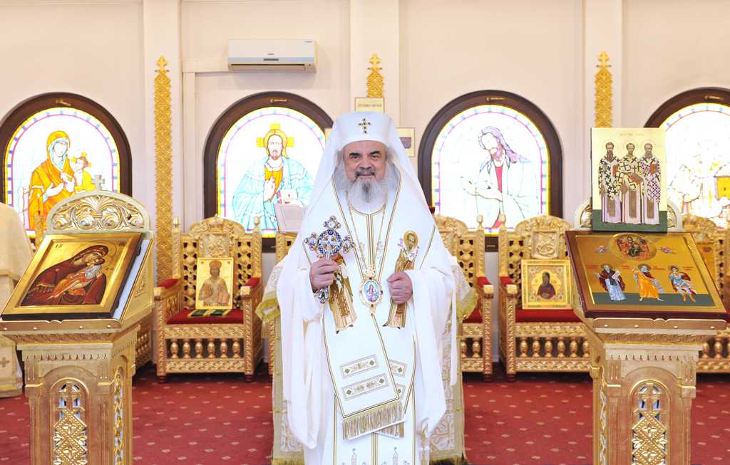 Patriarch Daniel: The Three Holy Hierarchs are models of spiritual pastors