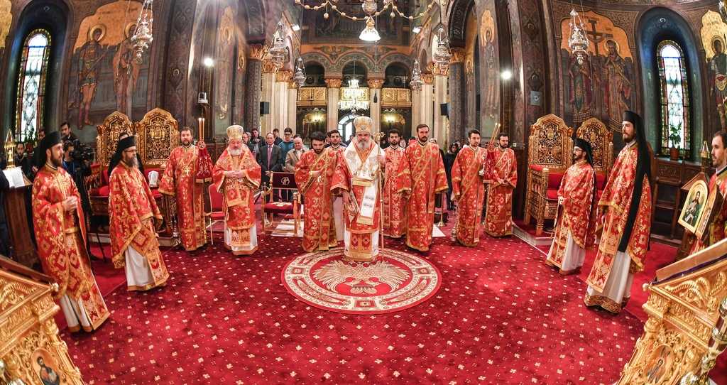 Great and Holy Thursday - Patriarch Daniel celebrates Divine Liturgy at the Patriarchal Cathedral 2017