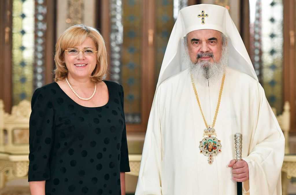 European Commissioner for regional policy Corina Crețu visits the Romanian Patriarchate