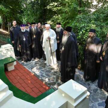Patriarhul Daniel si membrii Sfantului Sinod al Bisericii Ortodoxe Romane au vizitat Parcul Resedintei Patriarhale (7)