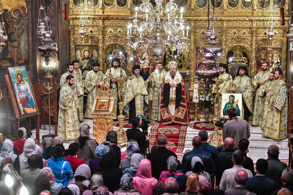 Priveghere în cinstea Sf Parascheva la Patriarhie (11)